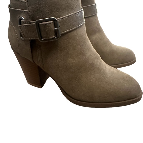 Shoe Dazzle Brown Ankle Booties - Picture 2 of 5